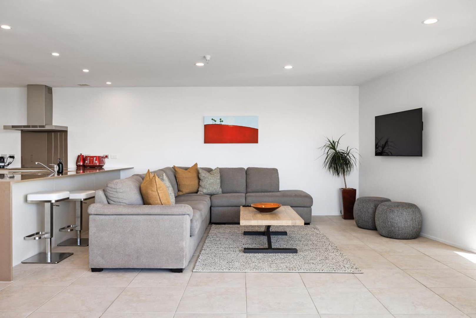 Oceanside Bliss - Absolute Beachfront - Uninterrupted Ocean Views With Pool Mount Maunganui Exterior photo